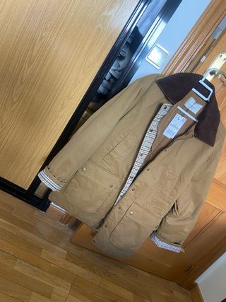 Parka encerada Stradivarius marrón y cuadros M 
