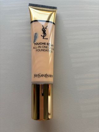 Base de Maquillaje YSL Touche Éclat