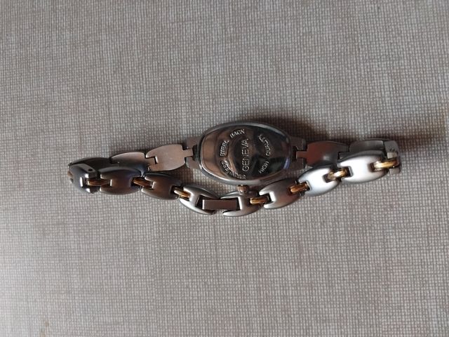 Reloj Geneva Dorado y Plateado