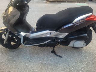 Yamaha Xmax 250
