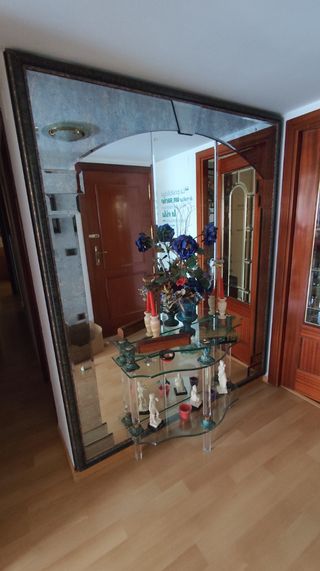 Mueble de entrada con espejo