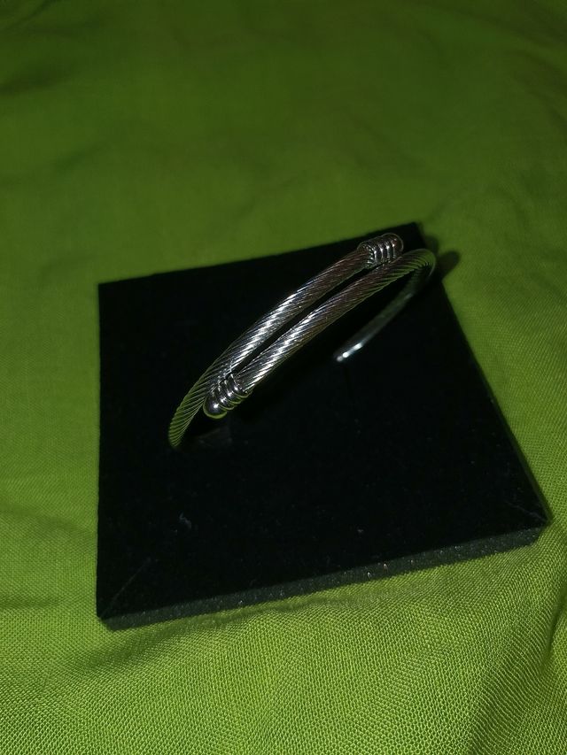 Bracciale rigido effetto corda chunky