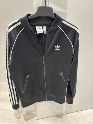 Chaqueta deportiva Adidas mujer negra