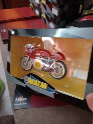 Moto GP John Surtees 1956  1/12 Solo por un dia