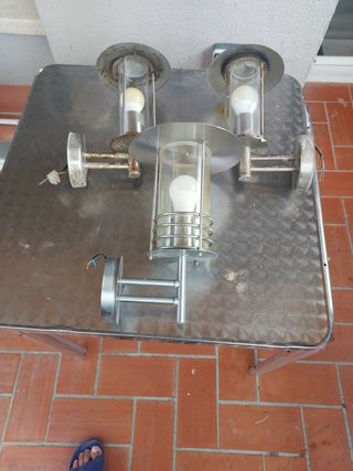 Lámparas de exterior plateadas