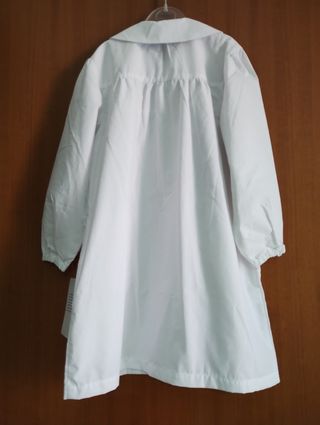 Grembiule bambina bianco 6/7 anni