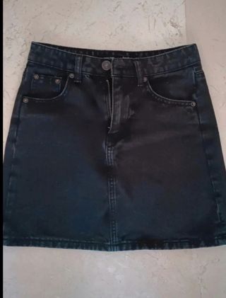 Falda vaquera mini Stradivarius negra