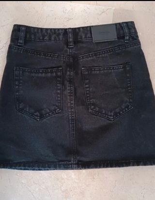 Falda vaquera mini Stradivarius negra