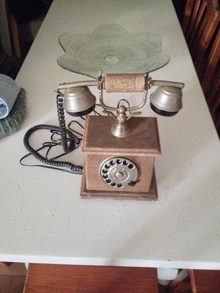 Teléfono antiguo de disco