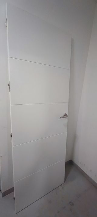 Puerta interior blanca lacada izquierda 203 x 72