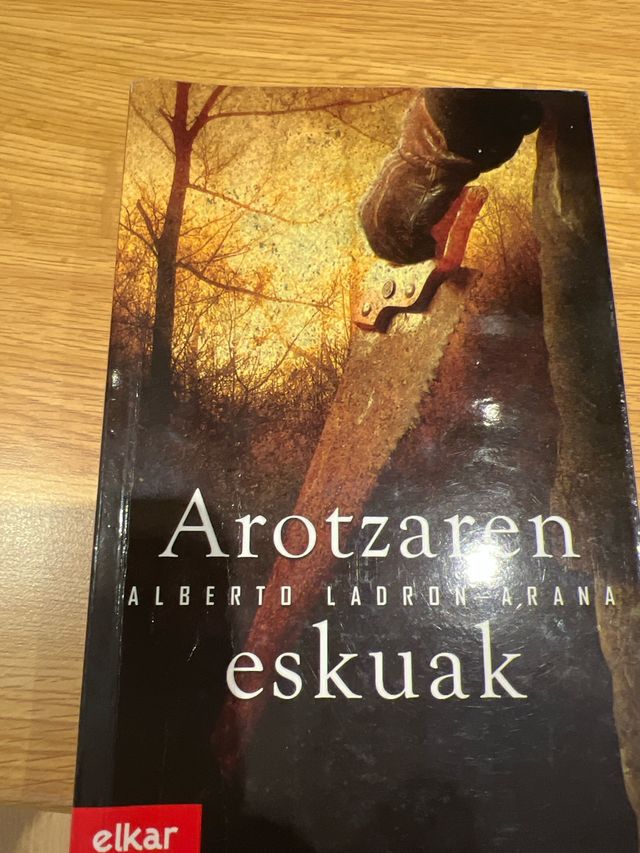 Arotzaren eskuak
