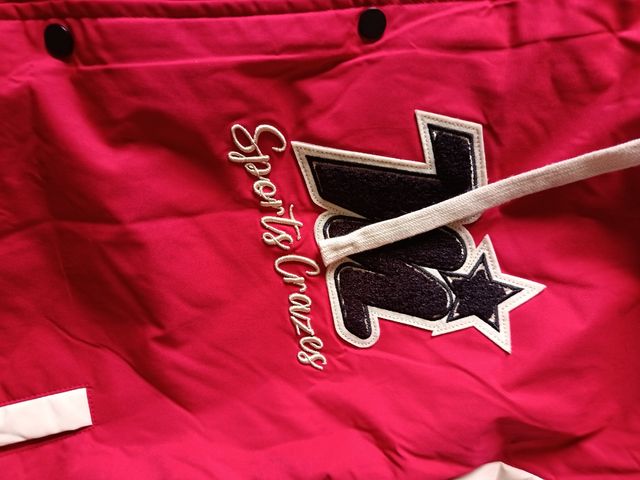 Bomber college imbottito con cappuccio