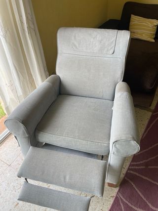 Sillón reclinable gris