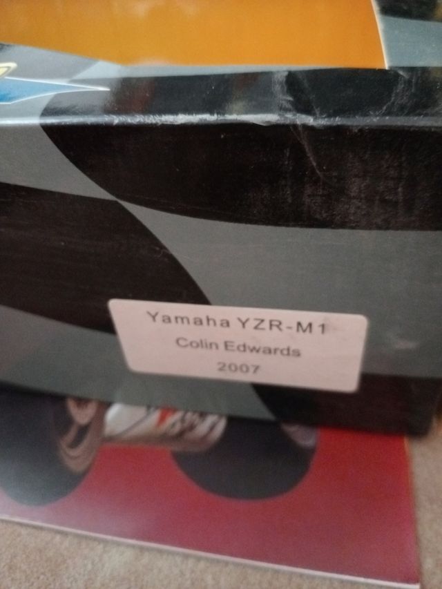 Moto GP Yamaha R1 Colin Edwards 2007