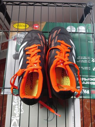 Botas de fútbol Adidas Predator Talle 32