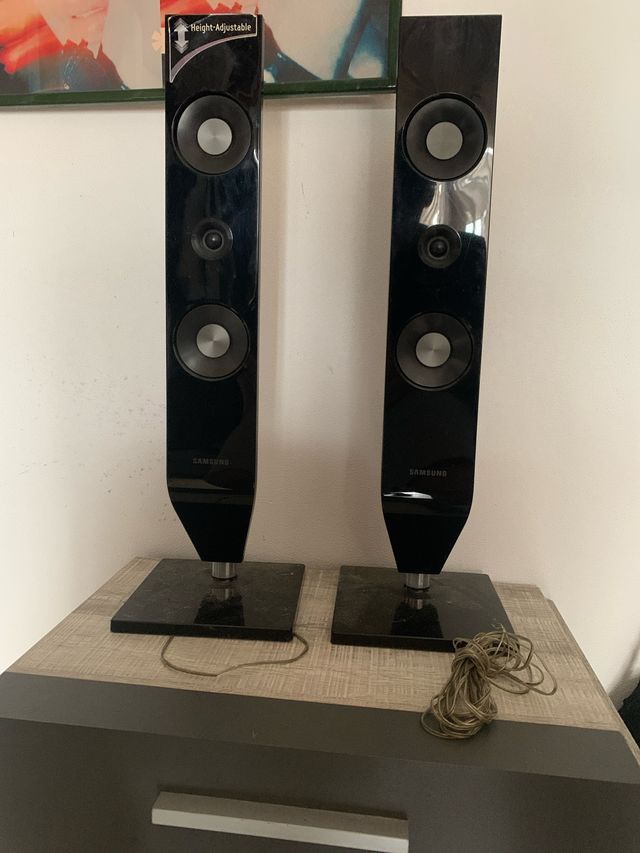 Altavoces Samsung Negros