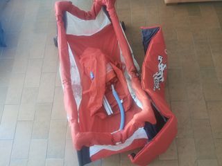 Cuna de viaje plegable con ruedas