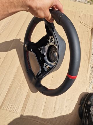 Volante Cupra R Negro con Costuras Rojas