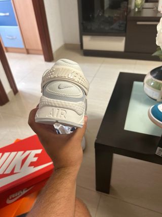 Nike Air Huarache Runner
pure platinum