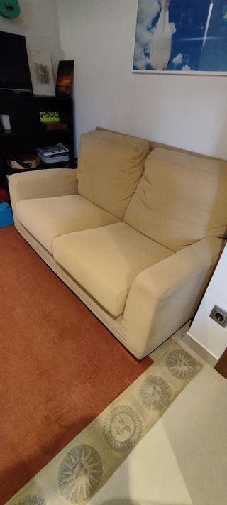 Sofá de 2 plazas beige