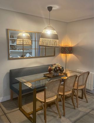 Comedor perfecto estado: mesa, sillas y sillón