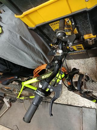 Bicicleta de montaña Btwin Rockrider