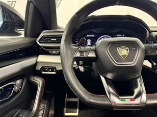 Lamborghini Urus 4.0 V8 650cv