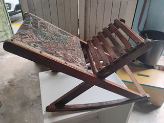 Reposapiés balancín de madera y tela