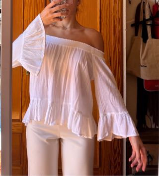 Blusa Sfera blanca hombros descubiertos