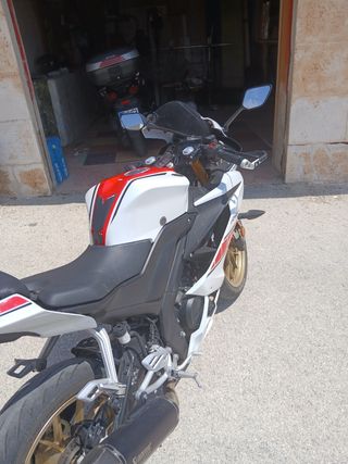 Yamaha YZF-R125cc con extras