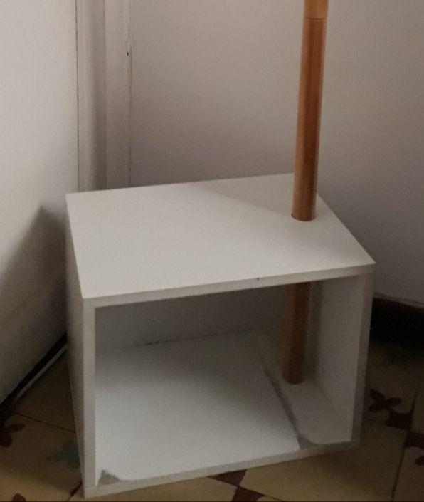 Perchero de pie de madera - bambú