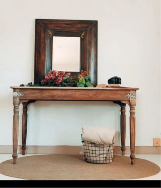 Mesa de madera rústica