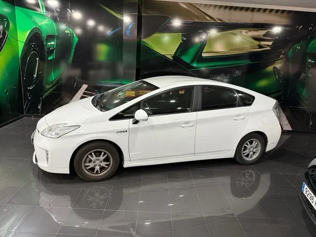Toyota Prius+ 2012
