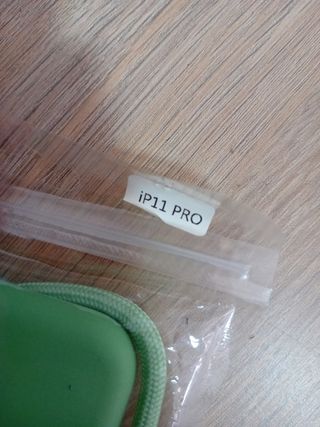 Funda iPhone 11 Pro con cordón