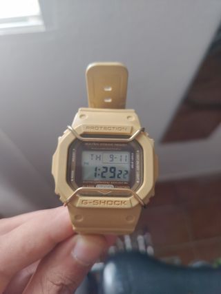 Casio G-Shock Beige/Oro