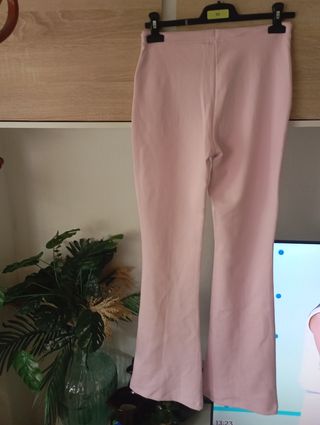 Pantalón flare Zara 