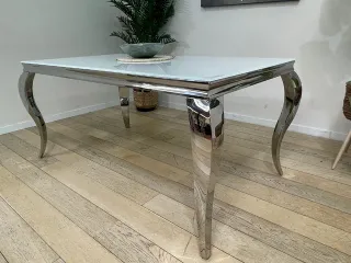 Mesa Comedor Blanca y Plateada