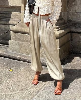 Pantalón bombacho Zara beige 
