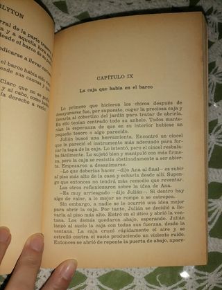 Los cinco y el tesoro de la isla - Enid Blyton.