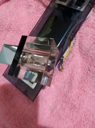 Lámpara de pared moderna cristal y metal