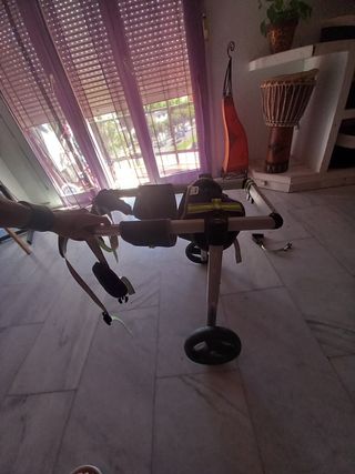 Silla de ruedas ajustable para mascotas