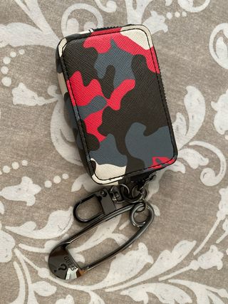 Monedero Guess Camuflaje Militar