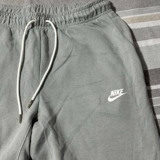 Pantalón Chandal Nike Gris