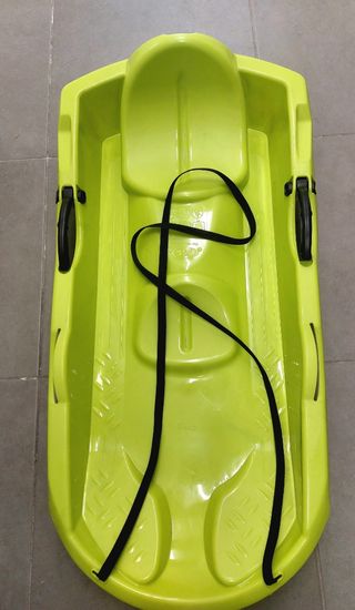 Trineo para nieve verde