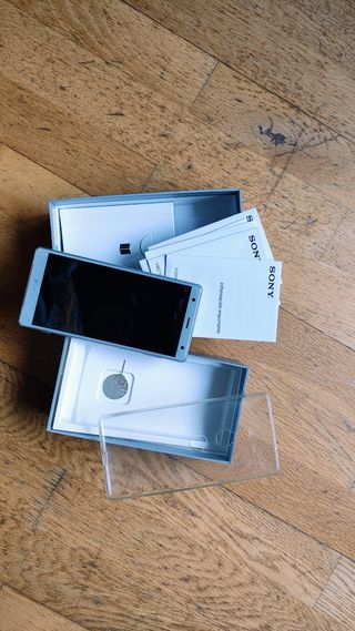 Sony Xperia XZ2 Plateado