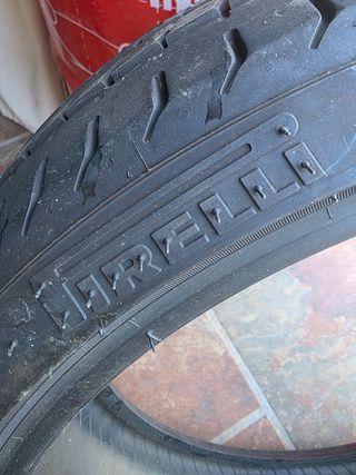 Neumático Pirelli P Zero