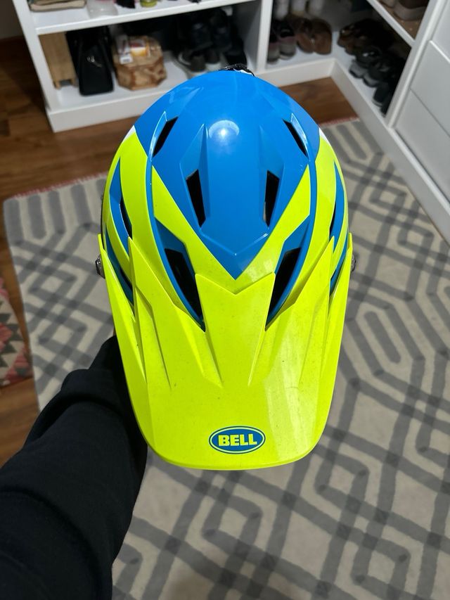 Casco integral Bell DH talla MD, y gafas Thor