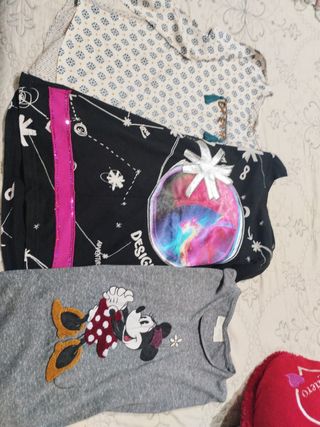 Abrigo, cazadoras, pantalones y camisetas 