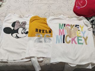 Abrigo, cazadoras, pantalones y camisetas 