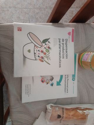 Vendo libros de grado medio 1 farmacia y parafarma